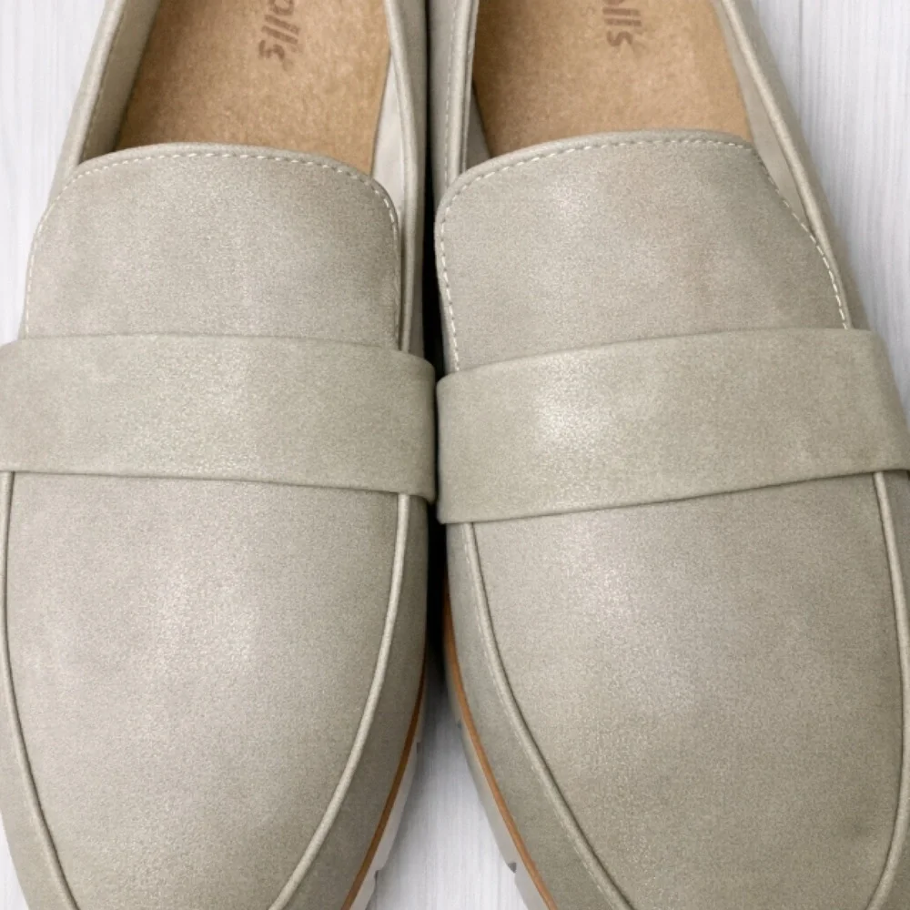 Dr. Scholl’s Gray Suede Platform Loafers Women’s 8.5 New